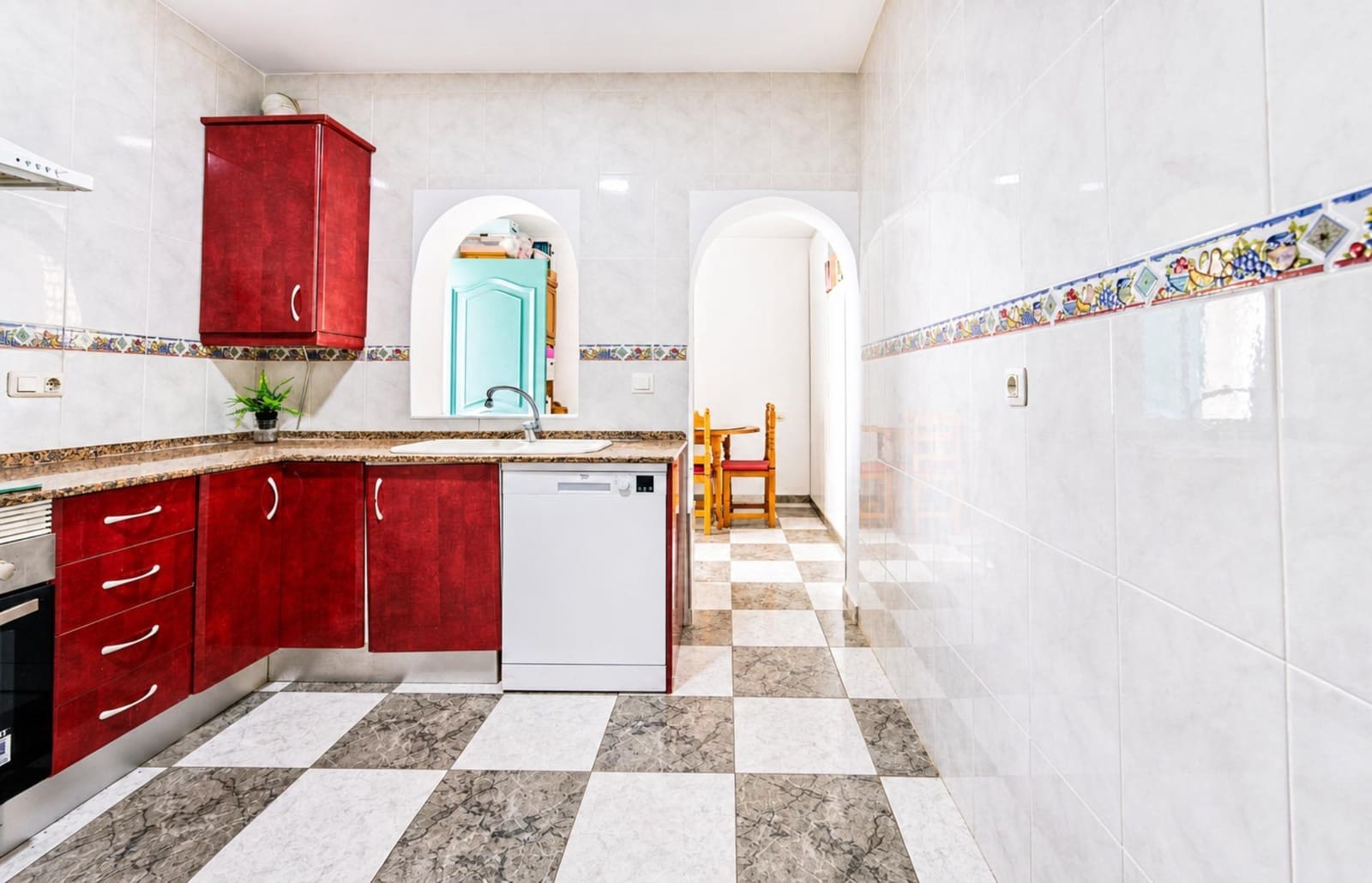 3 bedroom Villa for sale in Chiclana de la Frontera with pool - € 389,990 (Ref: 9698965)
