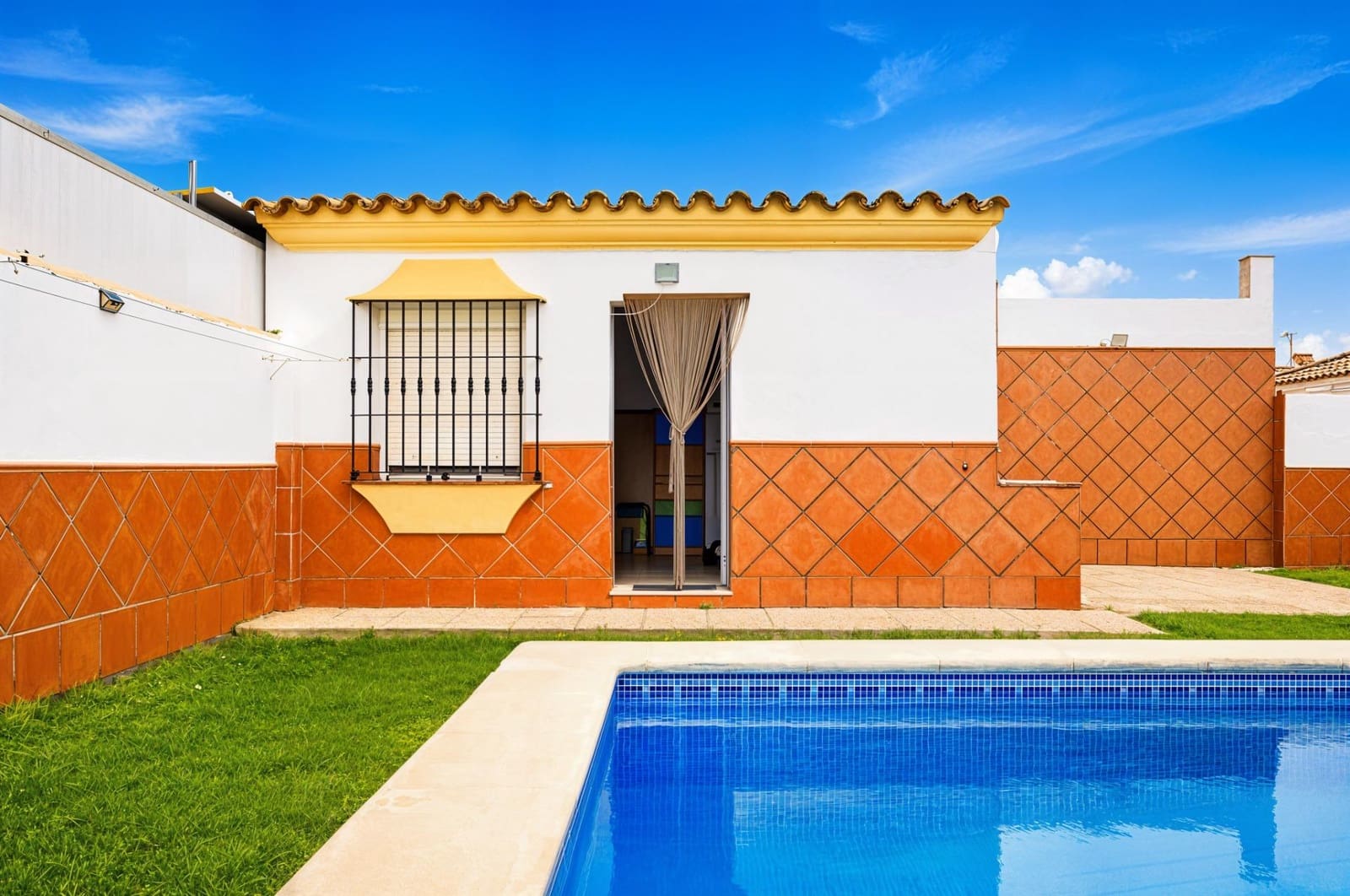 3 sovrum Villa till salu i Chiclana de la Frontera med pool - 389 990 € (Ref: 9698965)