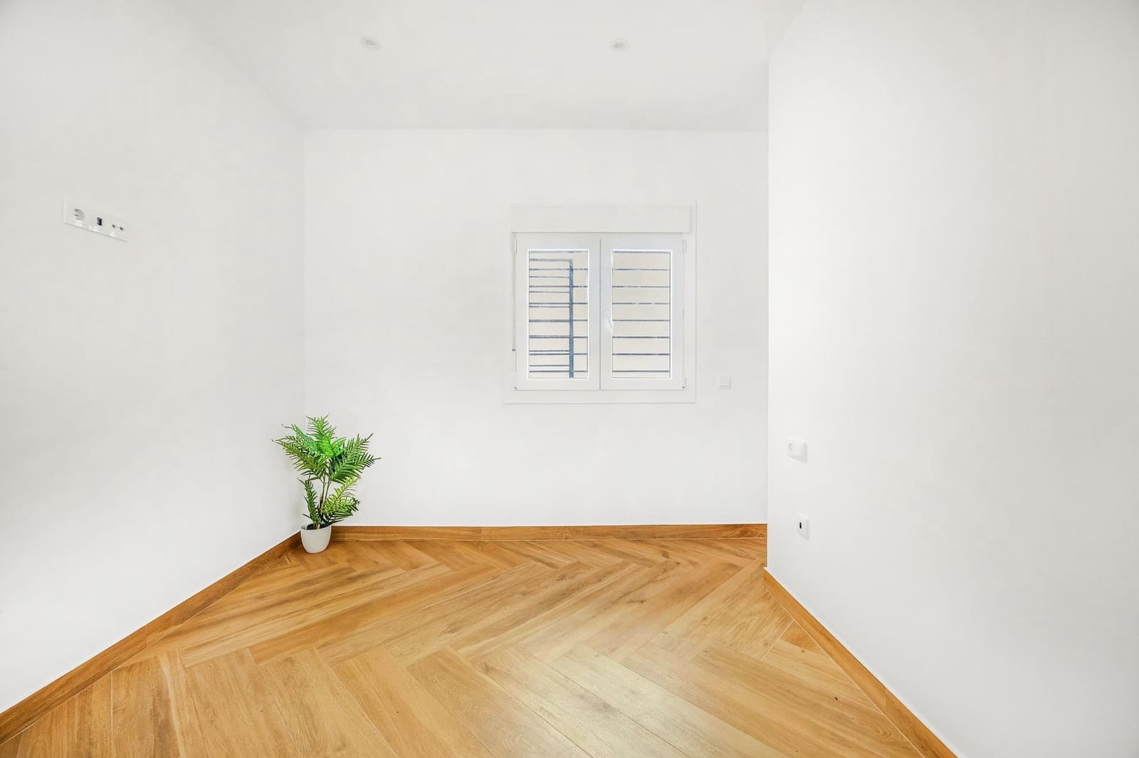 3 bedroom Townhouse for sale in Chiclana de la Frontera - € 259,990 (Ref: 9743986)