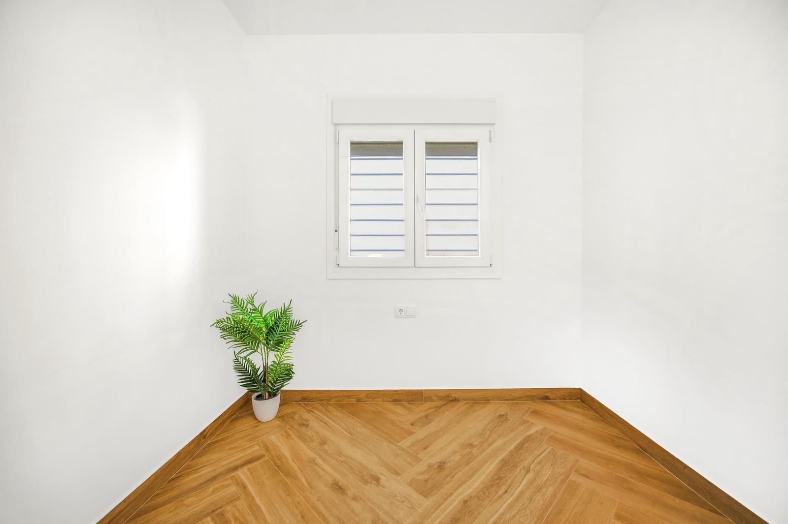 3 bedroom Townhouse for sale in Chiclana de la Frontera - € 259,990 (Ref: 9743986)