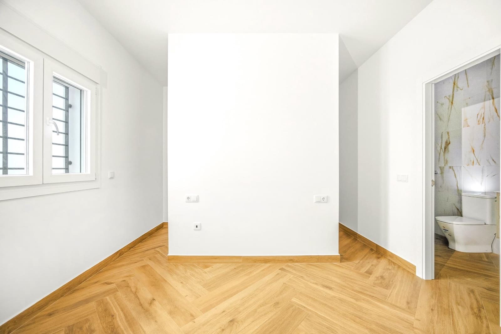 3 bedroom Townhouse for sale in Chiclana de la Frontera - € 259,990 (Ref: 9743986)