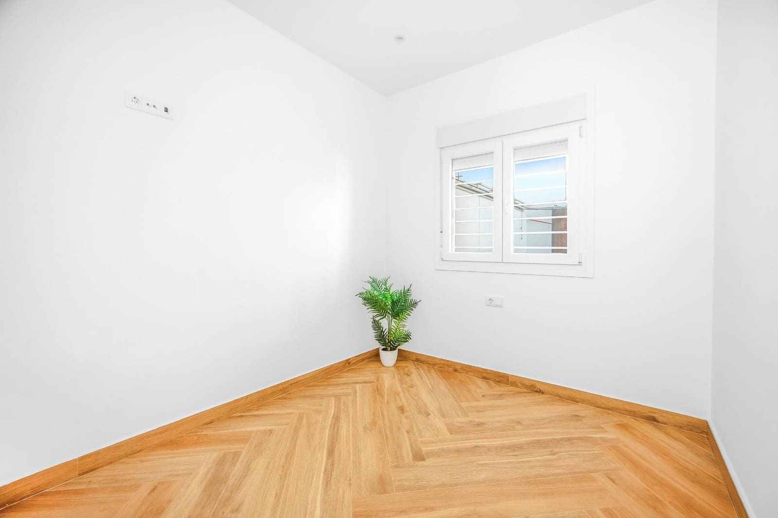 3 bedroom Townhouse for sale in Chiclana de la Frontera - € 259,990 (Ref: 9743986)