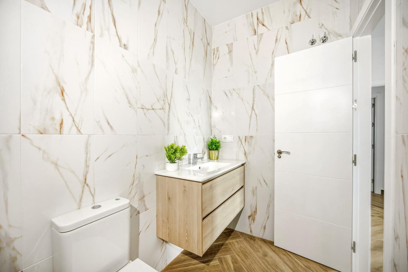 3 bedroom Townhouse for sale in Chiclana de la Frontera - € 259,990 (Ref: 9743986)