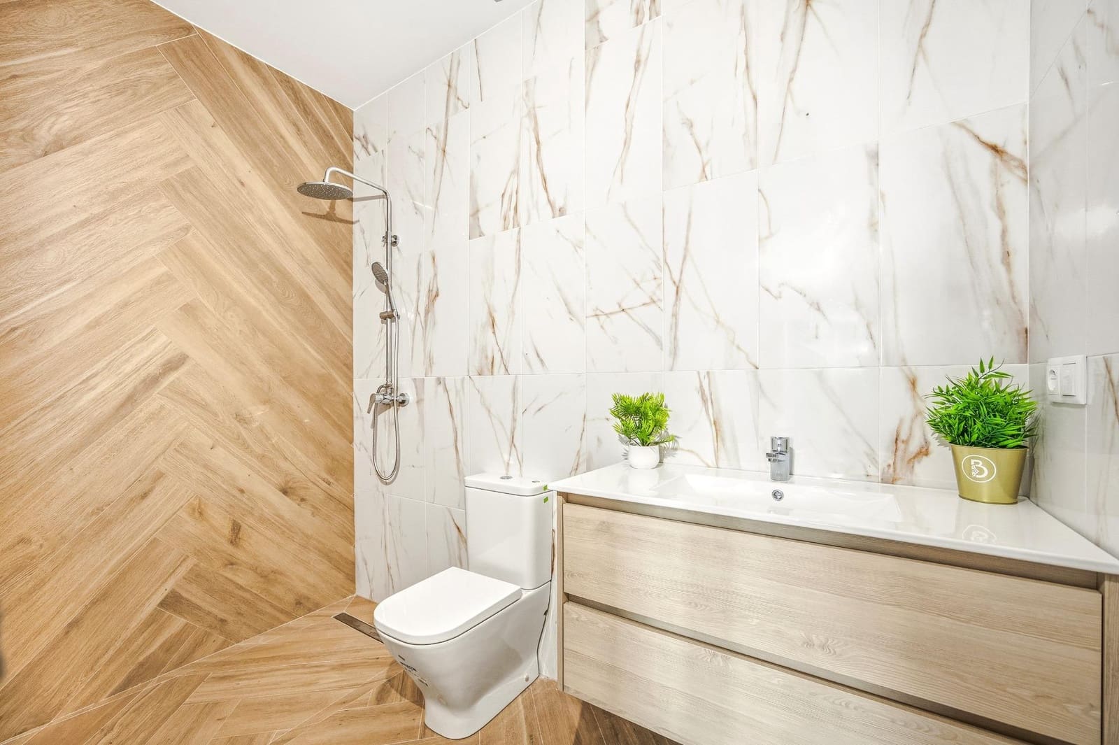 3 bedroom Townhouse for sale in Chiclana de la Frontera - € 259,990 (Ref: 9743986)