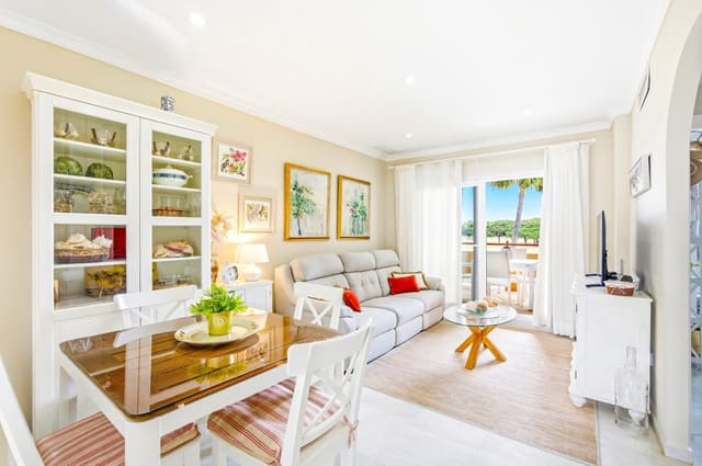 2 soveværelse Lejlighed til salg i Novo Sancti Petri, Chiclana de la Frontera med swimmingpool - € 329.990 (Ref: 9818110)