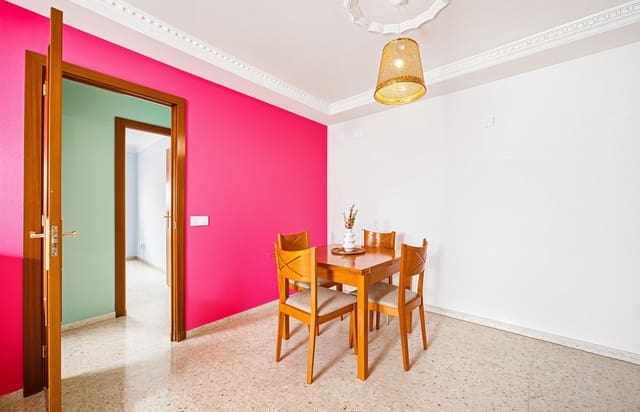 3 quarto Apartamento para venda em Chiclana de la Frontera - 185 990 € (Ref: 9846652)