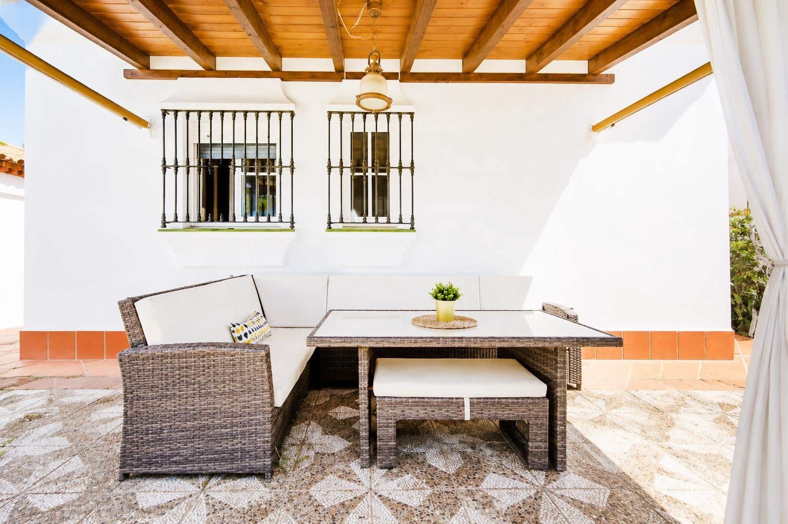 3 bedroom Villa for sale in Chiclana de la Frontera with pool garage - € 399,900 (Ref: 9851961)