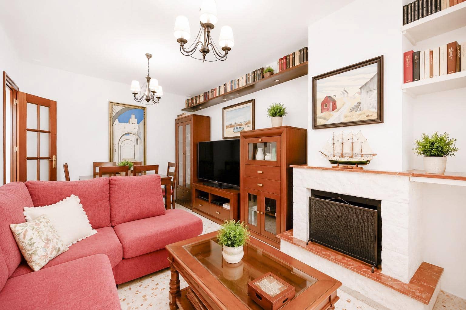 3 bedroom Villa for sale in Chiclana de la Frontera with pool garage - € 399,900 (Ref: 9851961)