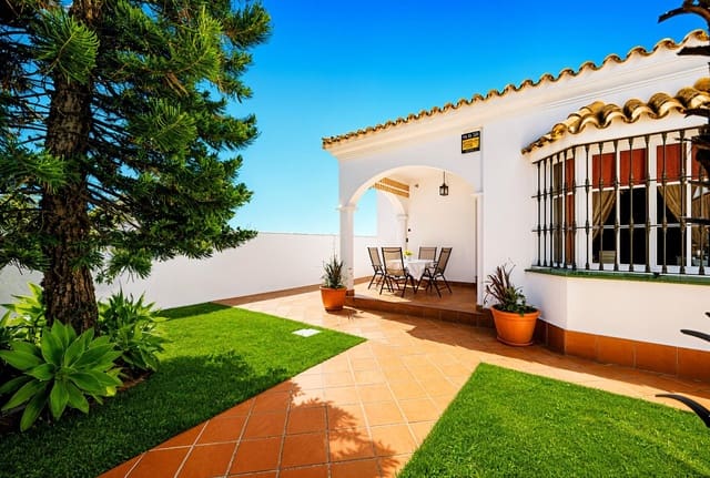 3 soveværelse Villa til salg i Chiclana de la Frontera med swimmingpool garage - € 399.900 (Ref: 9851961)