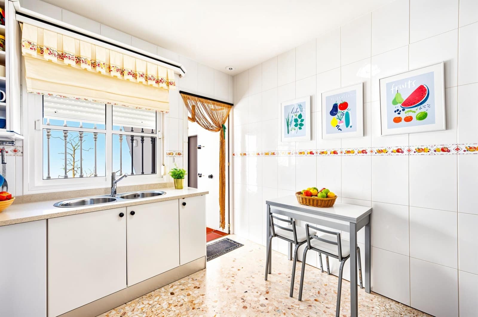Chalet de 3 habitaciones en Chiclana de la Frontera en venta con piscina garaje - 399.900 € (Ref: 9851961)