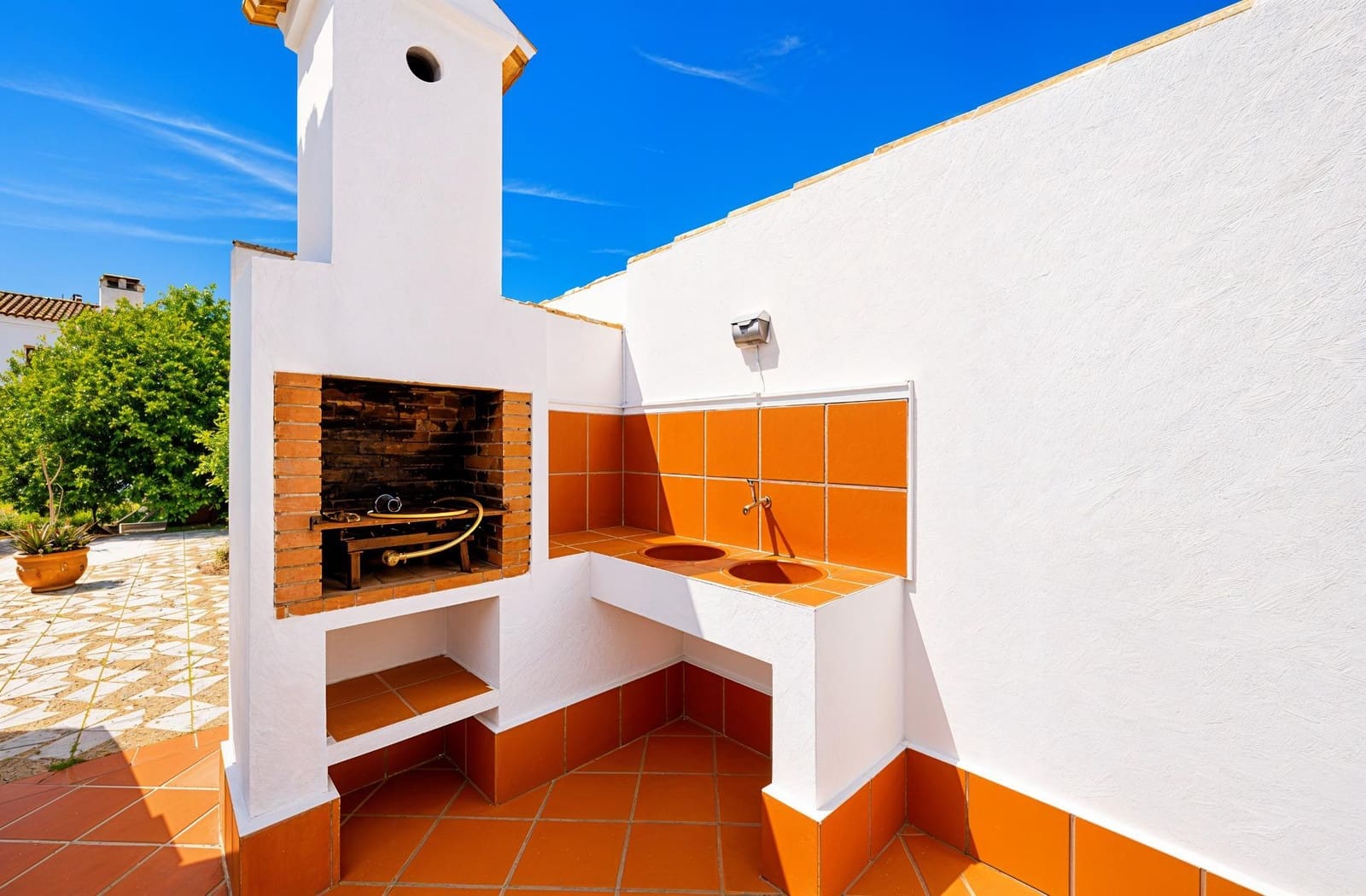 Chalet de 3 habitaciones en Chiclana de la Frontera en venta con piscina garaje - 399.900 € (Ref: 9851961)