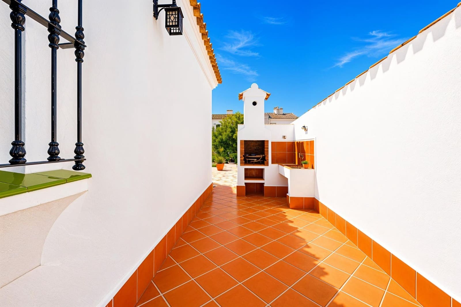 Chalet de 3 habitaciones en Chiclana de la Frontera en venta con piscina garaje - 399.900 € (Ref: 9851961)