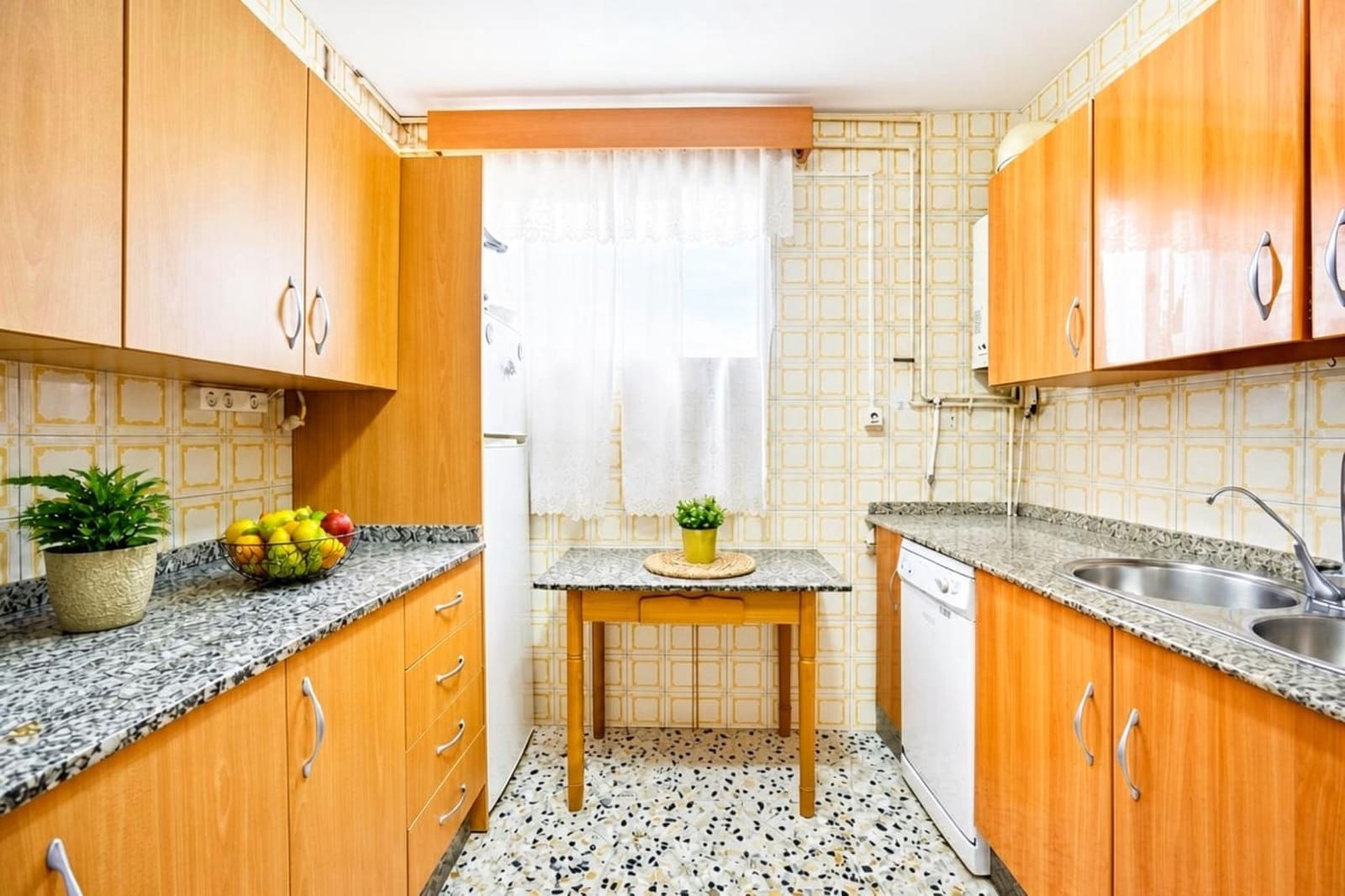 6 soveværelse Byhus til salg i Medina-Sidonia med garage - € 184.900 (Ref: 9892576)