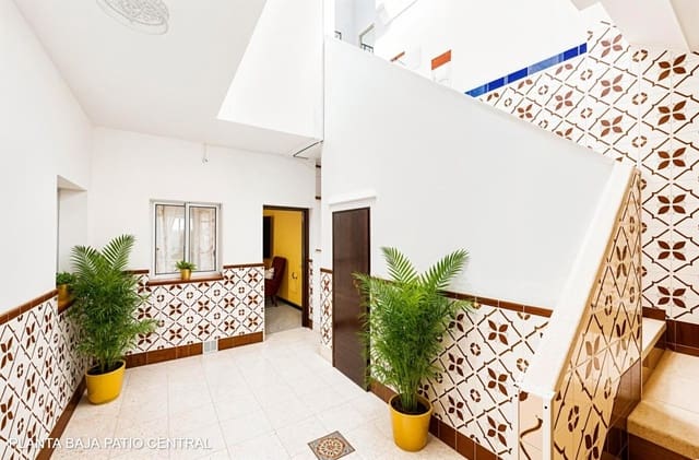 6 Zimmer Haus zu verkaufen in Medina-Sidonia mit Garage - 184.900 € (Ref: 9892576)