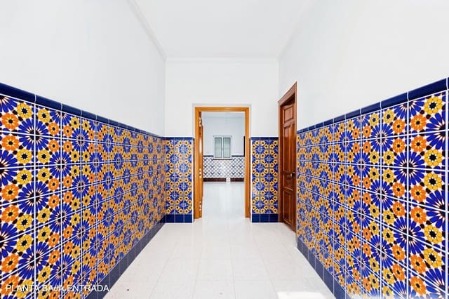 6 makuuhuone Omakotitalo myytävänä paikassa Medina-Sidonia mukana 
autotalli - 184 900 € (Ref: 9892576)