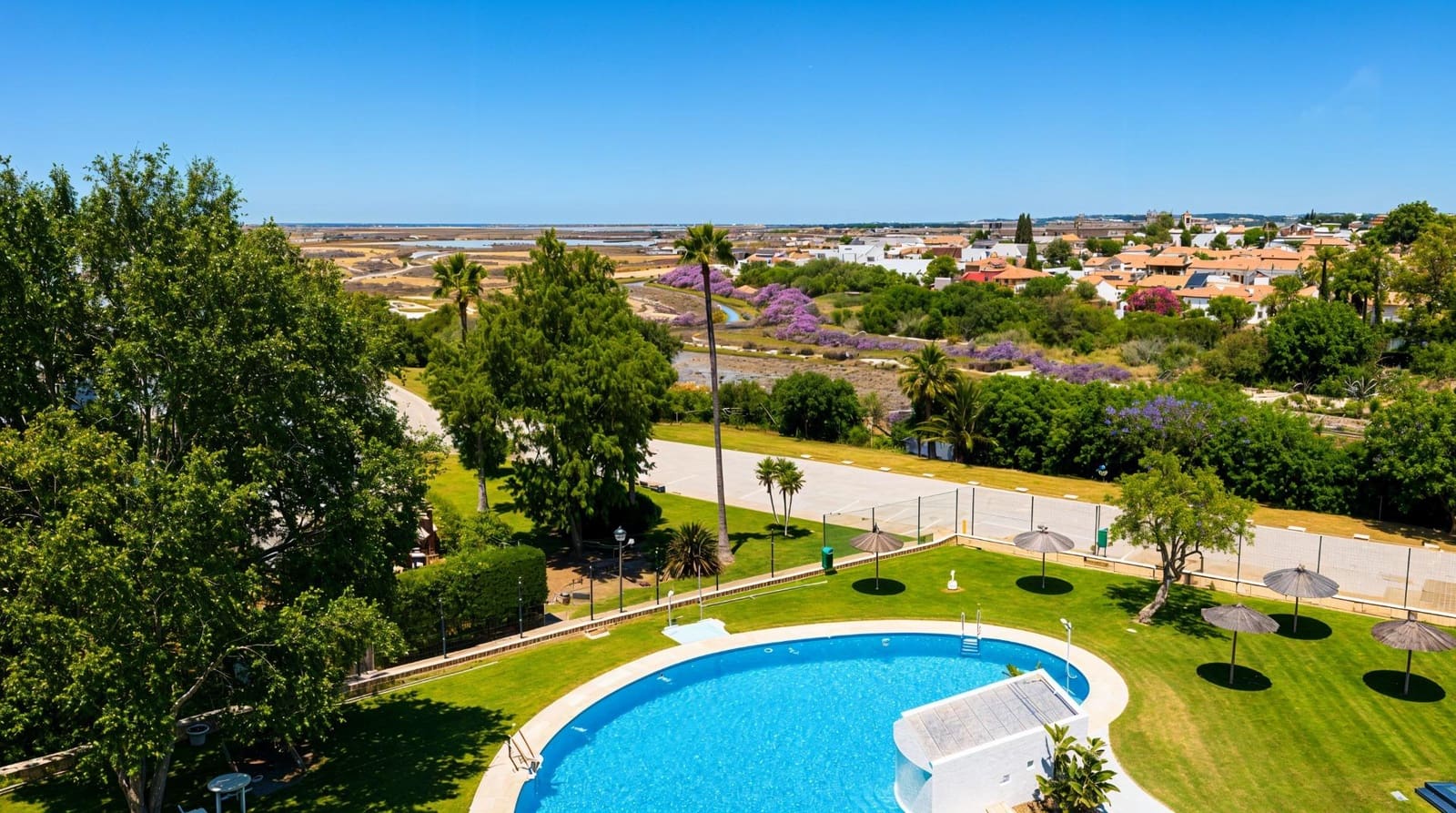 2 sovrum Lägenhet till salu i Chiclana de la Frontera med pool - 224 900 € (Ref: 9903835)