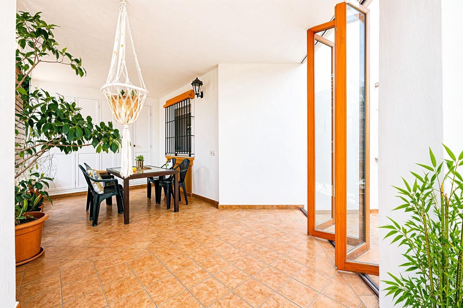 2 sovrum Lägenhet till salu i Chiclana de la Frontera med pool - 224 900 € (Ref: 9903835)