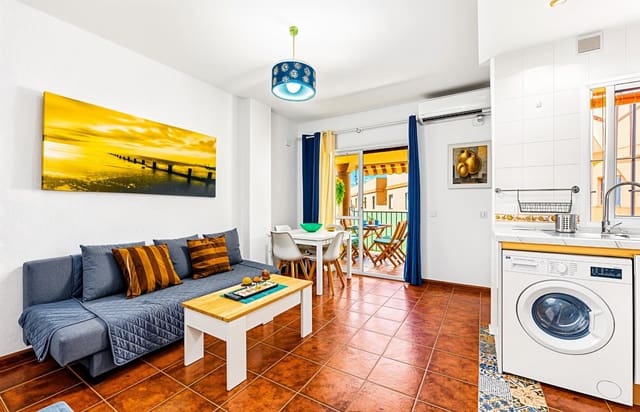 Apartamento de 2 habitaciones en Chiclana de la Frontera en venta con piscina garaje - 274.990 € (Ref: 9908216)