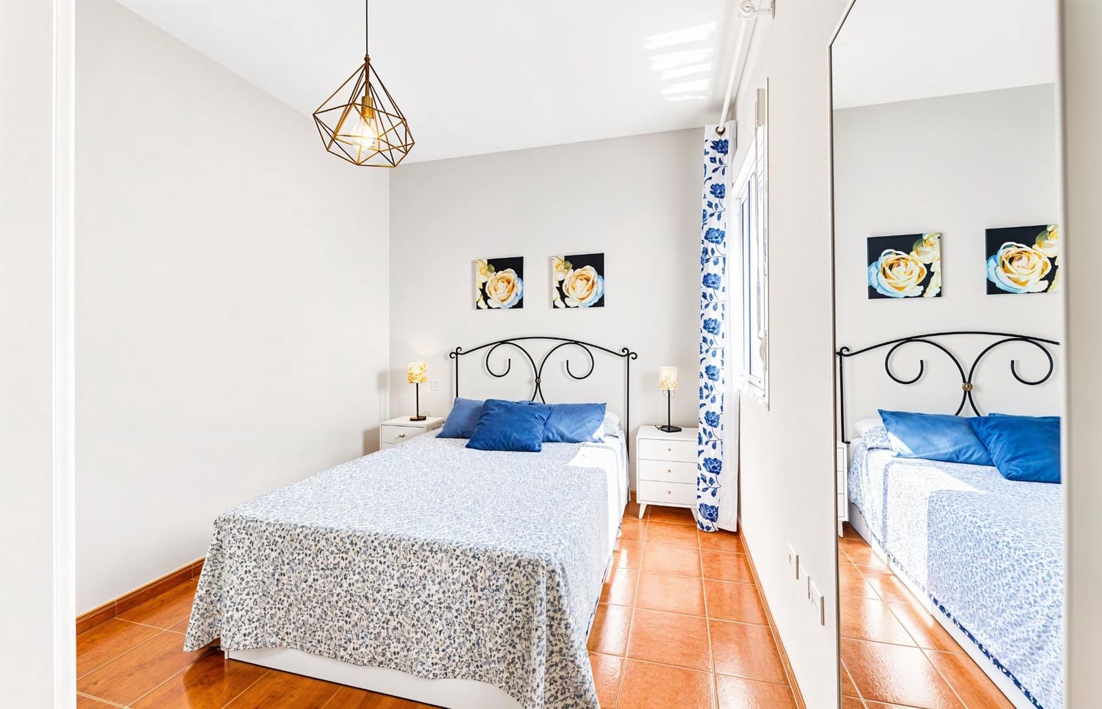 2 bedroom Apartment for sale in Chiclana de la Frontera with pool garage - € 274,990 (Ref: 9908216)