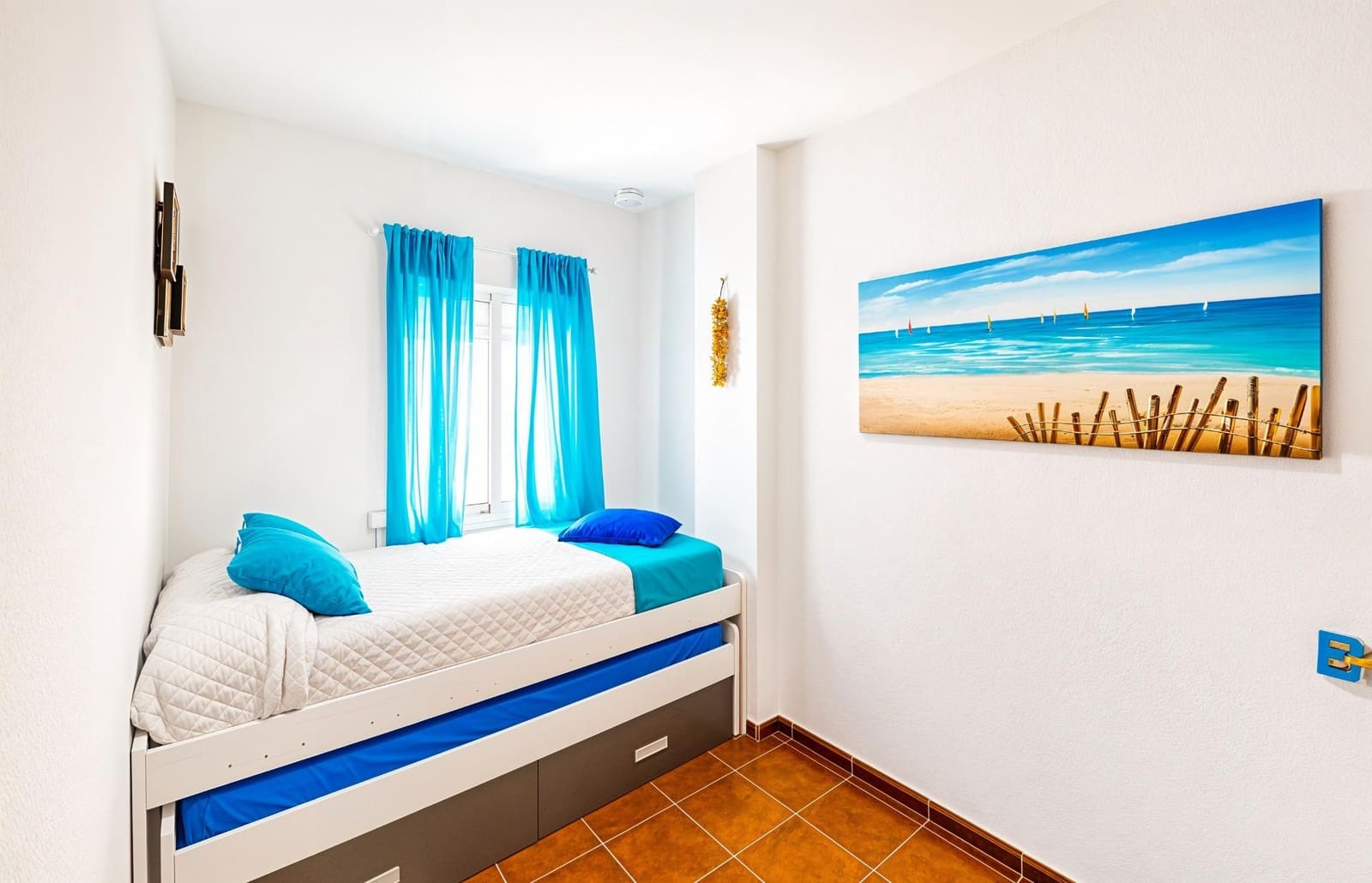 2 bedroom Apartment for sale in Chiclana de la Frontera with pool garage - € 274,990 (Ref: 9908216)
