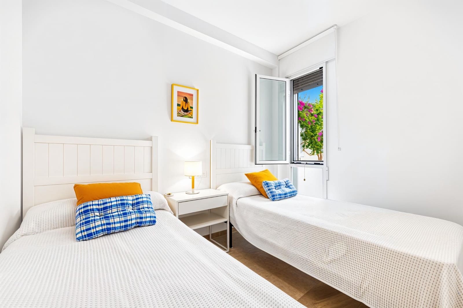 2 bedroom Apartment for sale in Novo Sancti Petri with pool - € 425,000 (Ref: 9929585)