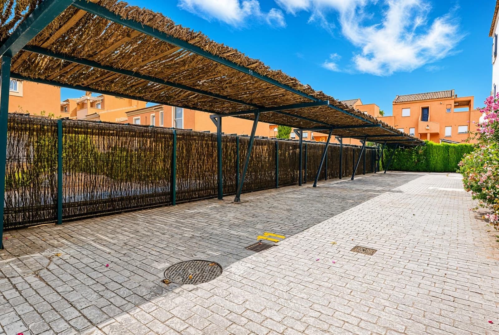 2 bedroom Apartment for sale in Novo Sancti Petri with pool - € 425,000 (Ref: 9929585)