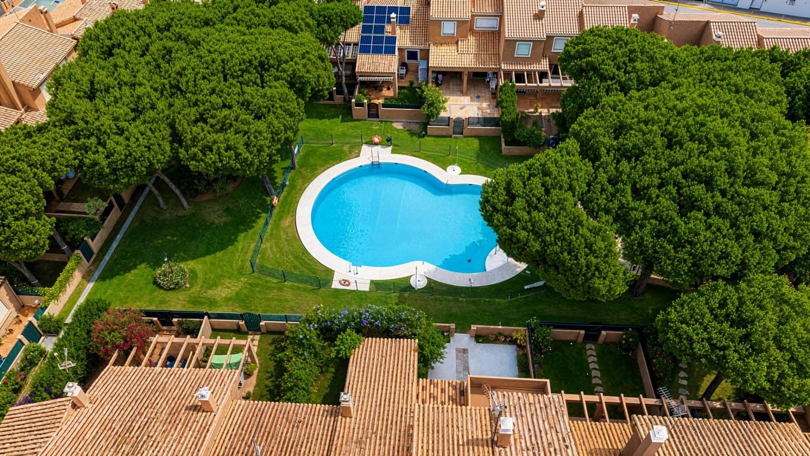 2 sypialnia Dom szeregowy na sprzedaż w Chiclana de la Frontera z basenem - 349 900 € (Ref: 9929586)