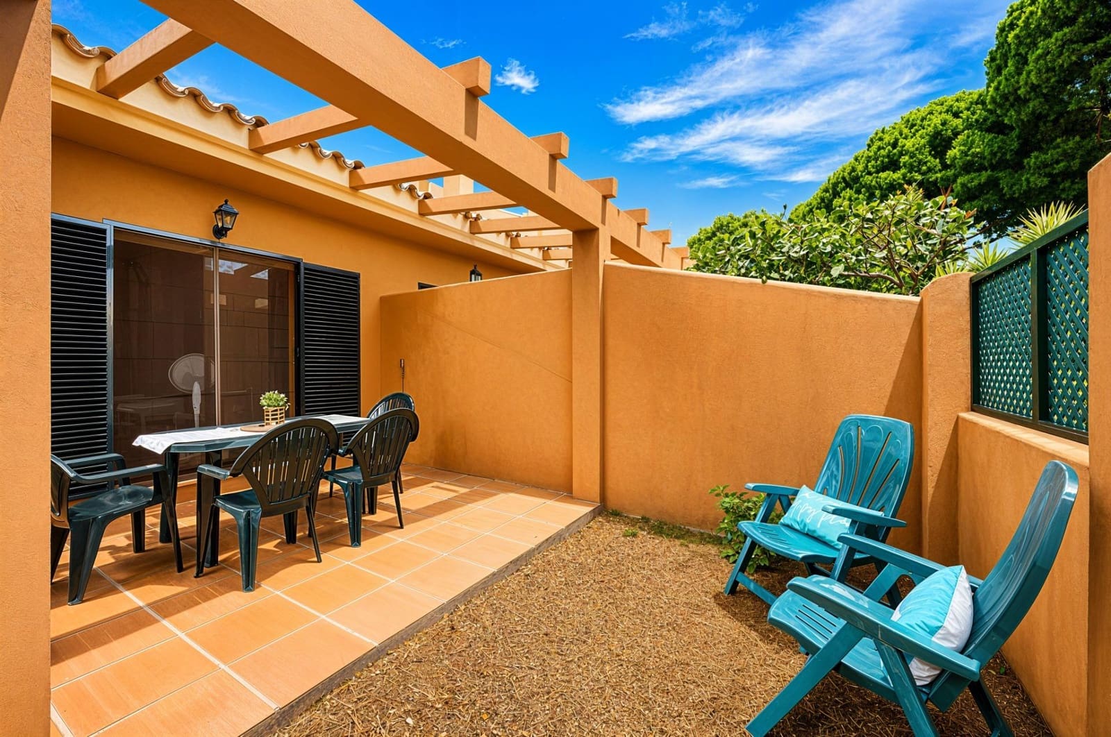 2 sypialnia Dom szeregowy na sprzedaż w Chiclana de la Frontera z basenem - 349 900 € (Ref: 9929586)