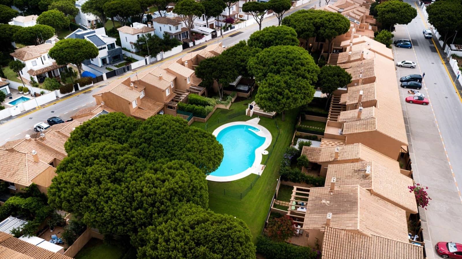 2 sypialnia Dom szeregowy na sprzedaż w Chiclana de la Frontera z basenem - 349 900 € (Ref: 9929586)
