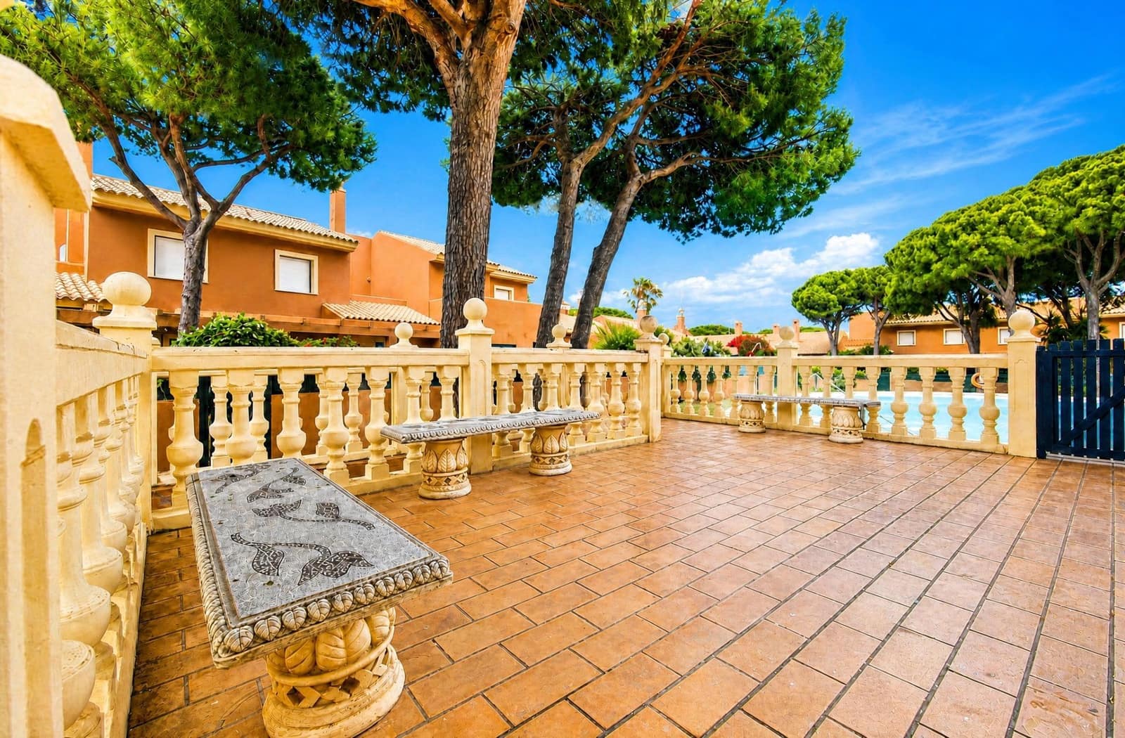 2 sypialnia Dom szeregowy na sprzedaż w Chiclana de la Frontera z basenem - 349 900 € (Ref: 9929586)