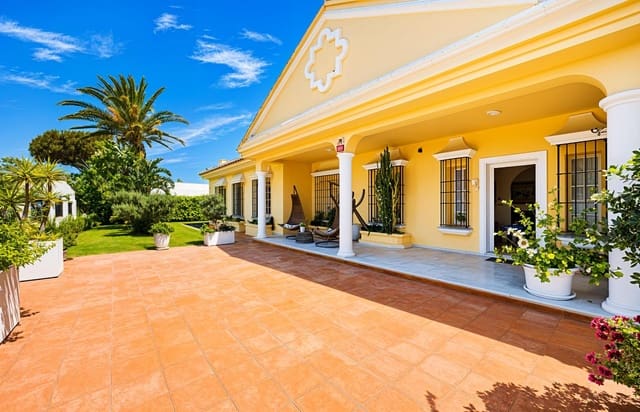 5 soverom Villa til salgs i Novo Sancti Petri, Chiclana de la Frontera med svømmebasseng - € 1 200 000 (Ref: 9945930)