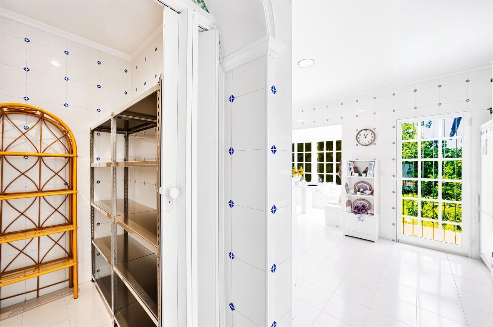 5 slaapkamer Villa te koop in Novo Sancti Petri met zwembad - € 1.200.000 (Ref: 9945930)