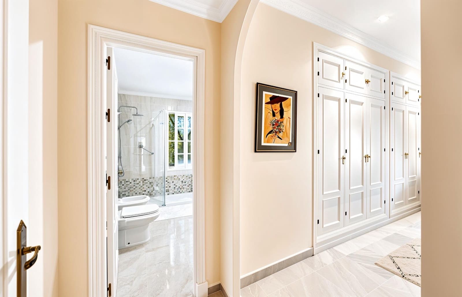 5 slaapkamer Villa te koop in Novo Sancti Petri met zwembad - € 1.200.000 (Ref: 9945930)