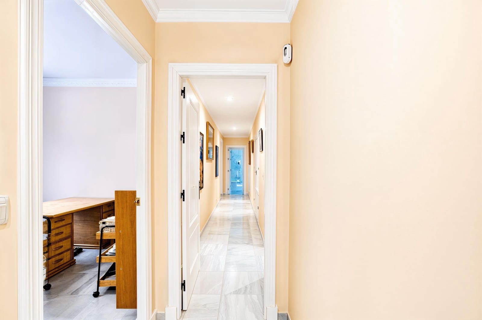 5 slaapkamer Villa te koop in Novo Sancti Petri met zwembad - € 1.200.000 (Ref: 9945930)