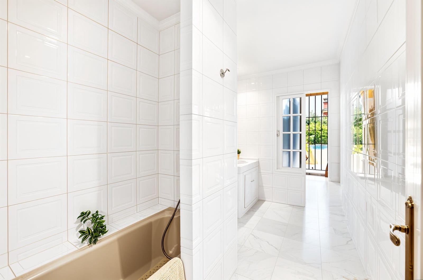 5 slaapkamer Villa te koop in Novo Sancti Petri met zwembad - € 1.200.000 (Ref: 9945930)