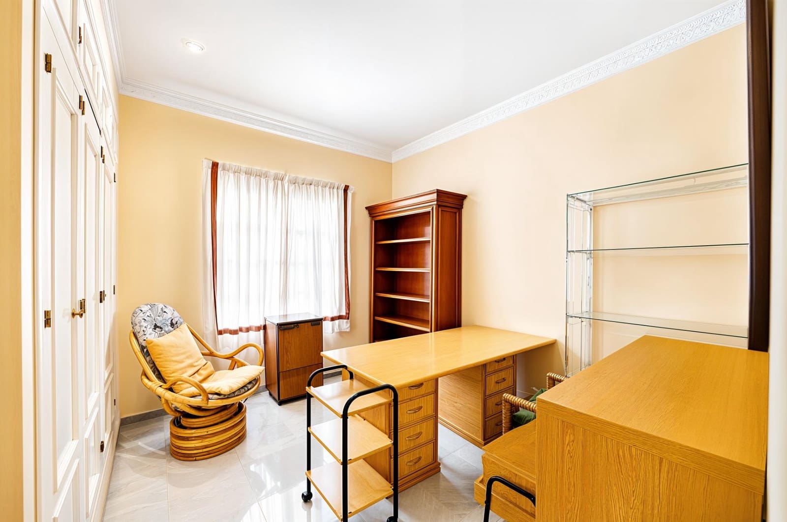 5 slaapkamer Villa te koop in Novo Sancti Petri met zwembad - € 1.200.000 (Ref: 9945930)