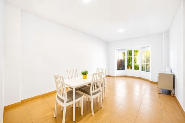 3 quarto Moradia em Banda para venda em Chiclana de la Frontera - 285 000 € (Ref: 9959965)