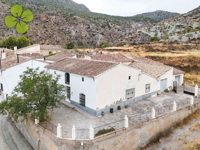 3 slaapkamer Finca/Landhuis te koop in Albox - € 139.500 (Ref: 10001020)