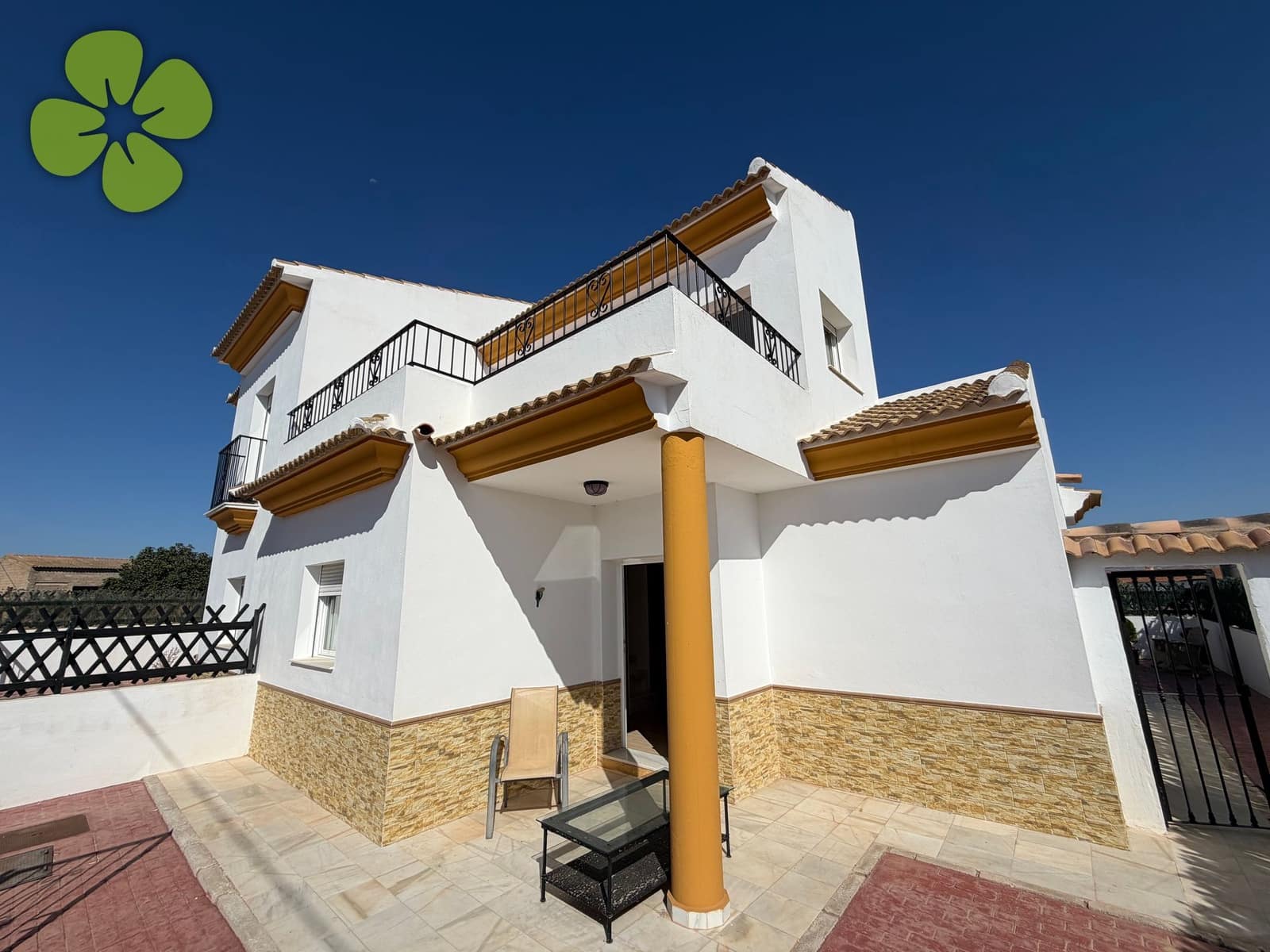 5 Zimmer Villa zu verkaufen in Huercal-Overa mit Pool - 270.000 € (Ref: 10007960)