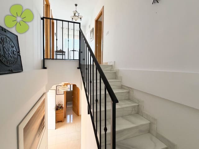 5 soverom Villa til salgs i Huércal-Overa med svømmebasseng - € 270 000 (Ref: 10007960)