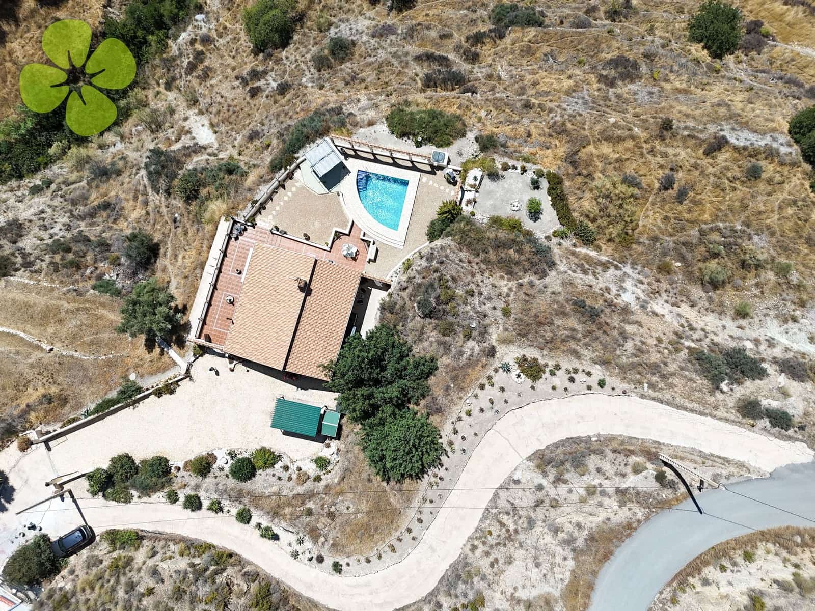 3 Zimmer Villa zu verkaufen in Lijar mit Pool - 245.000 € (Ref: 10008046)