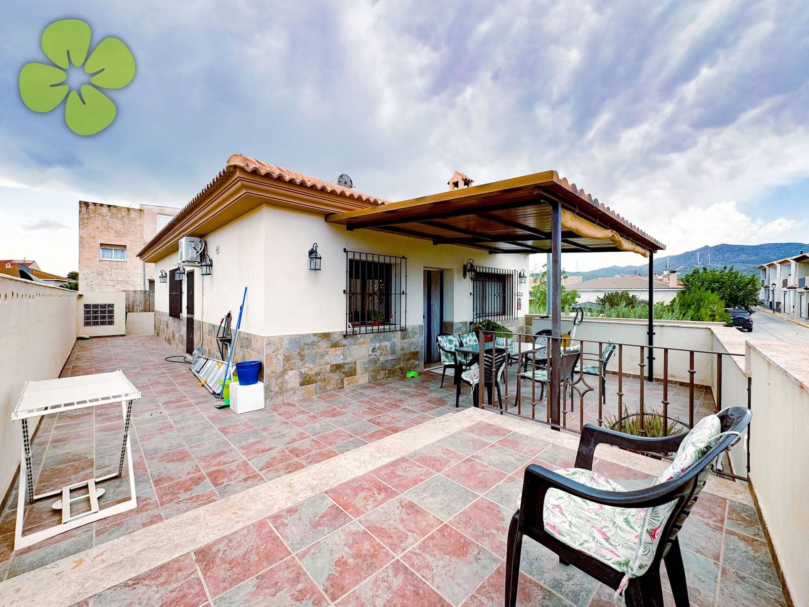 5 sypialnia Willa na sprzedaż w Cela - 236 000 € (Ref: 10026602)