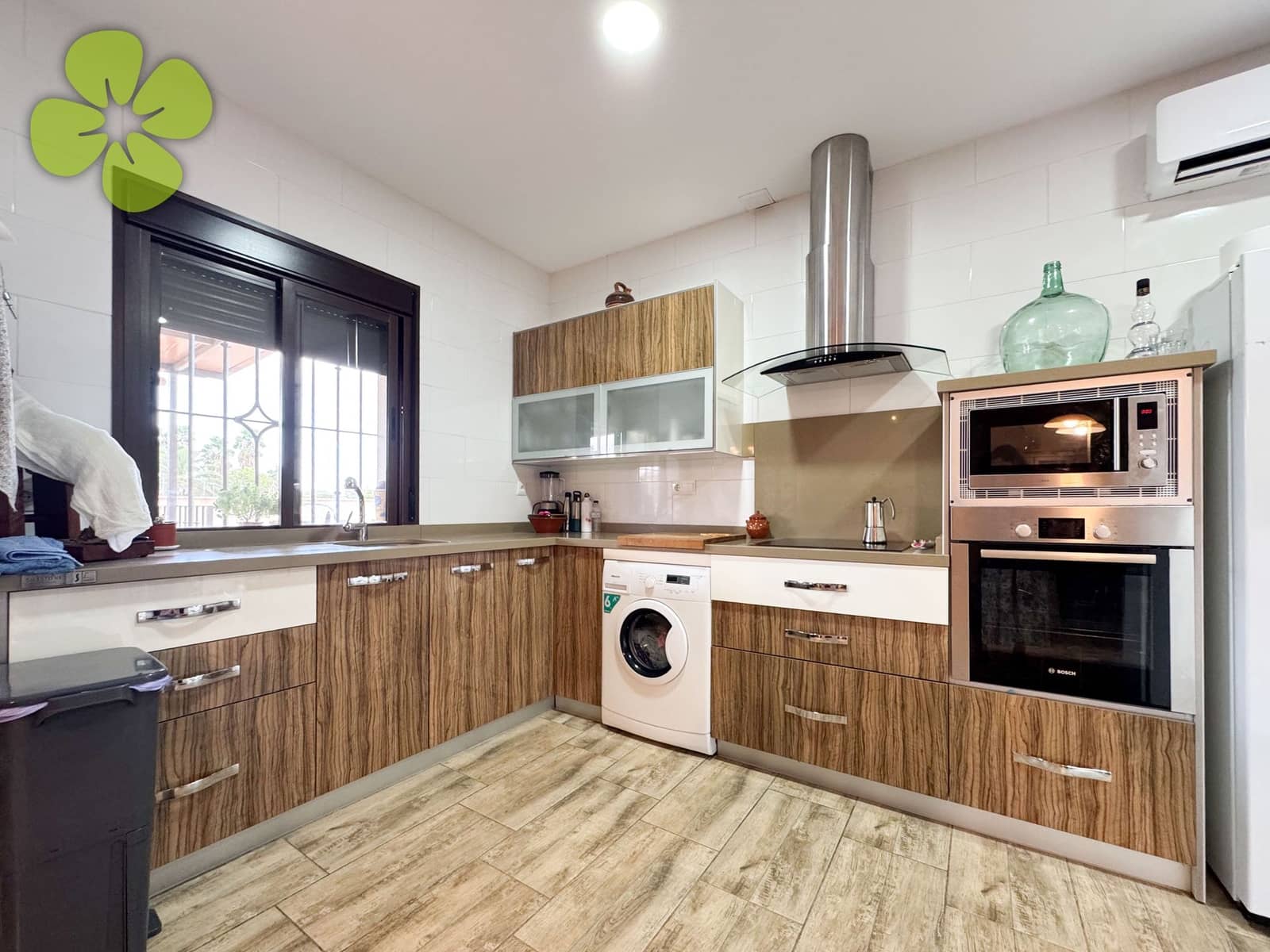 5 sypialnia Willa na sprzedaż w Cela - 236 000 € (Ref: 10026602)
