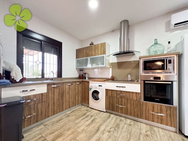 5 Zimmer Villa zu verkaufen in Cela, Lúcar - 236.000 € (Ref: 10026602)