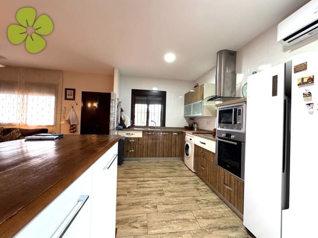 5 Zimmer Villa zu verkaufen in Cela, Lúcar - 236.000 € (Ref: 10026602)