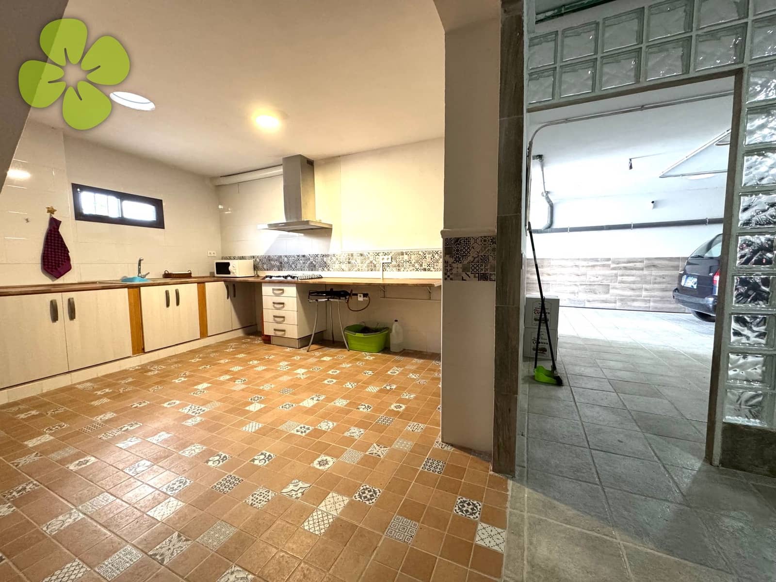 5 bedroom Villa for sale in Cela - € 236,000 (Ref: 10026602)