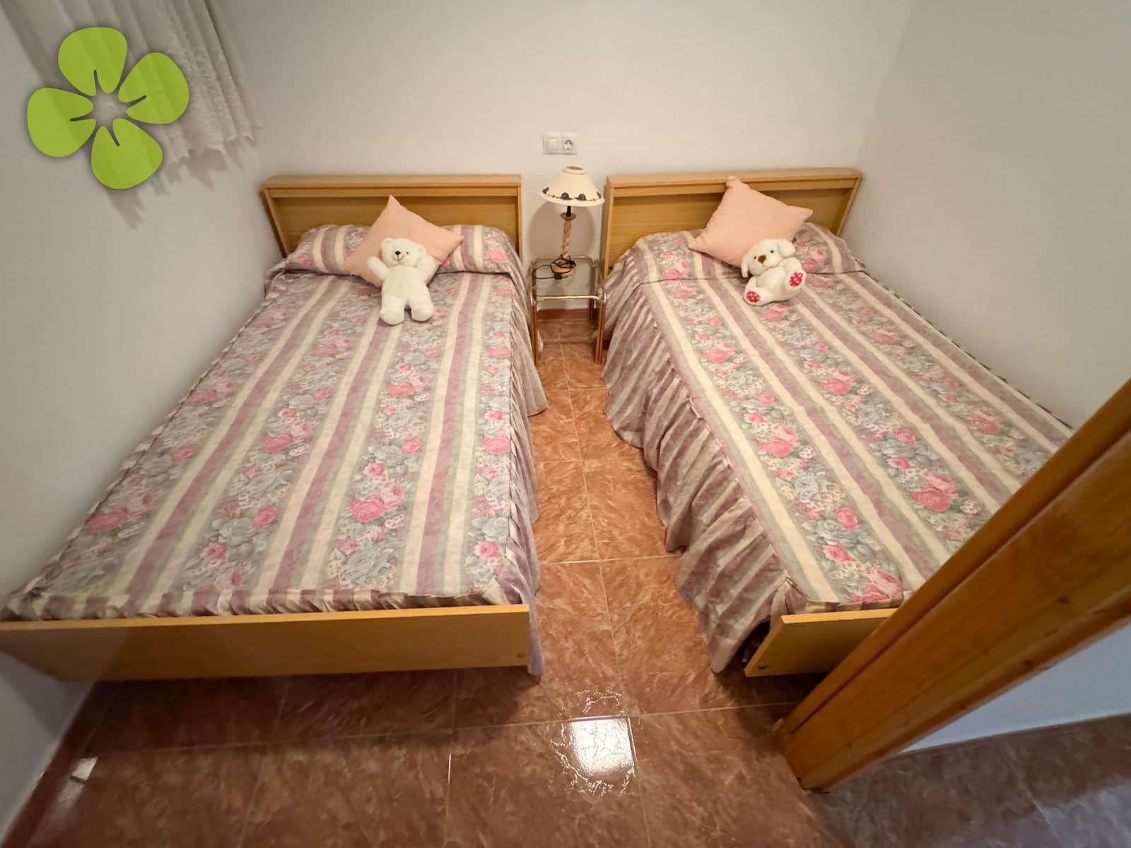 8 bedroom Townhouse for sale in Sierro - € 109,000 (Ref: 10031055)