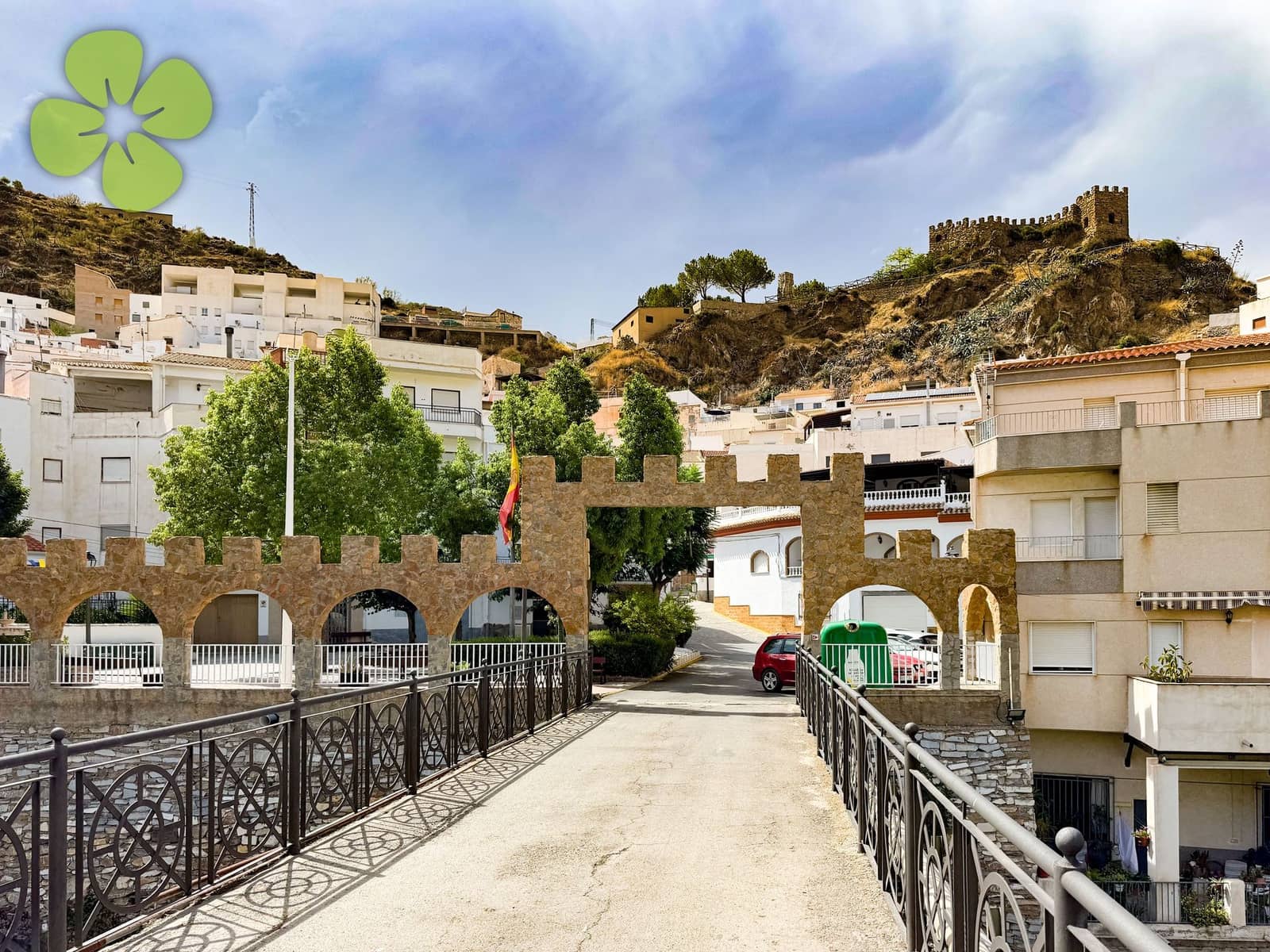 8 bedroom Townhouse for sale in Sierro - € 109,000 (Ref: 10031055)