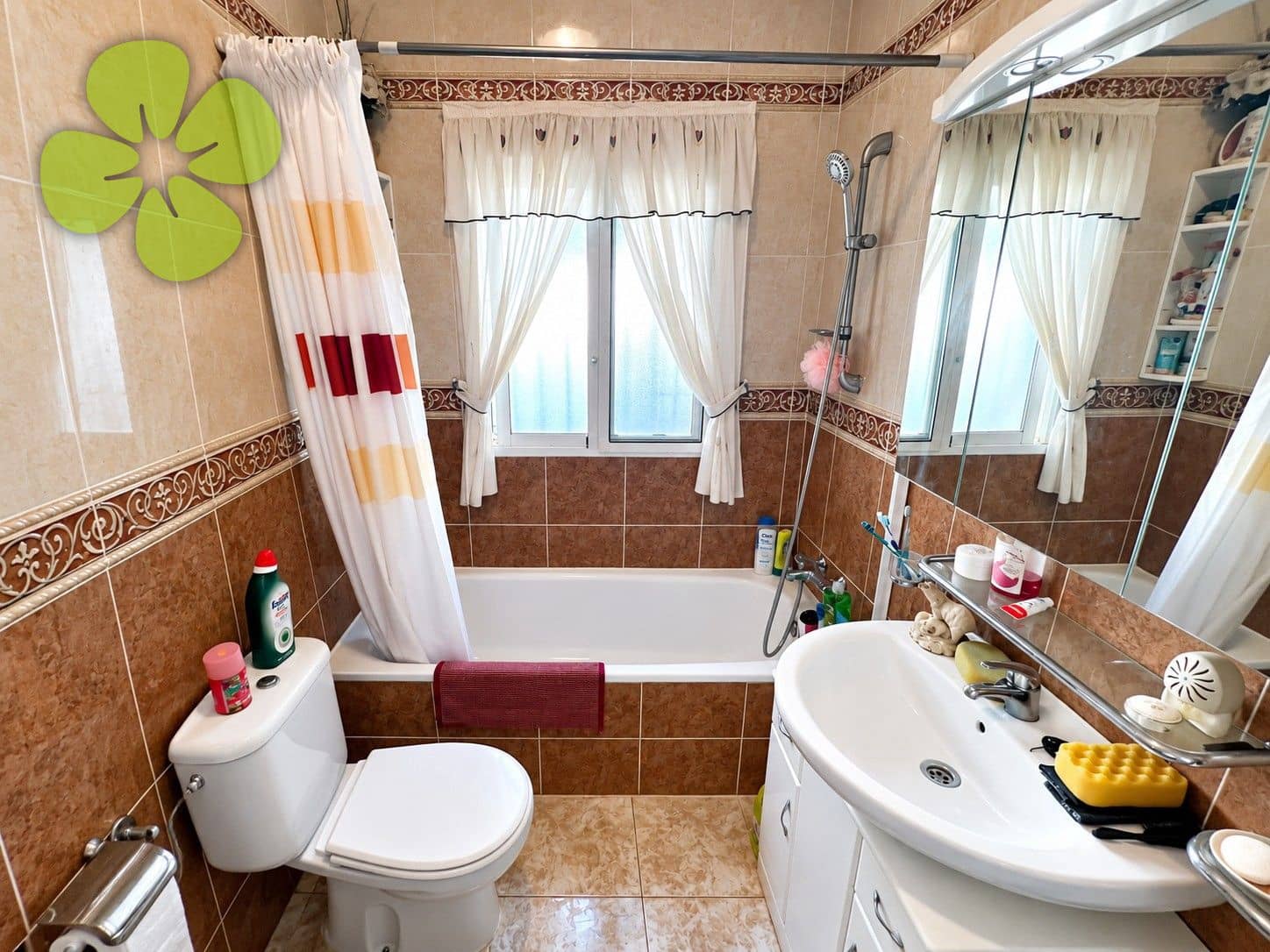 Chalet de 4 habitaciones en Arboleas en venta con piscina - 275.000 € (Ref: 10080020)