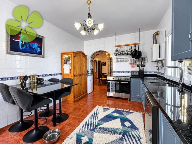 4 chambre Villa/Maison à vendre à Partaloa avec piscine - 275 000 € (Ref: 10080170)